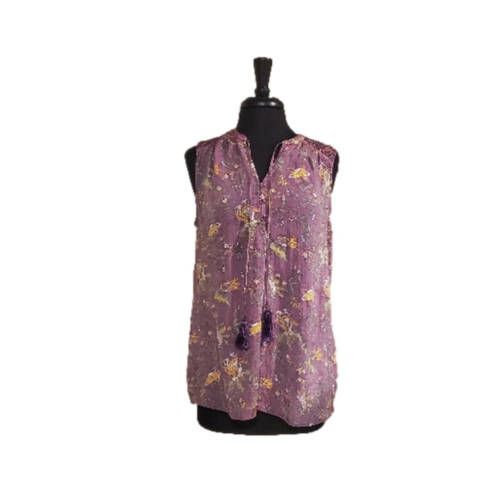 Sleeveless St. John's Bay Size Large Top